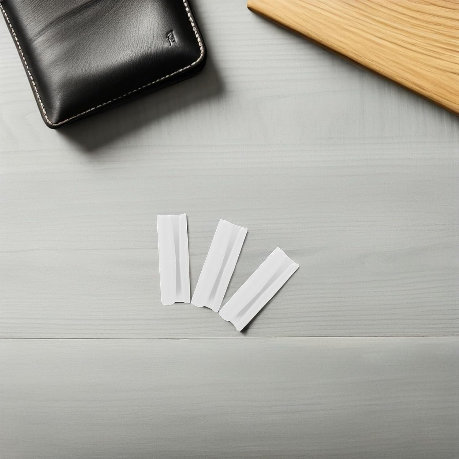 50pcs Removable Bed Sheet Clips for Mattress Corners Non-Slip Plastic Sheet Fasteners White Bed Holders for Home Bedroom Hotel Use