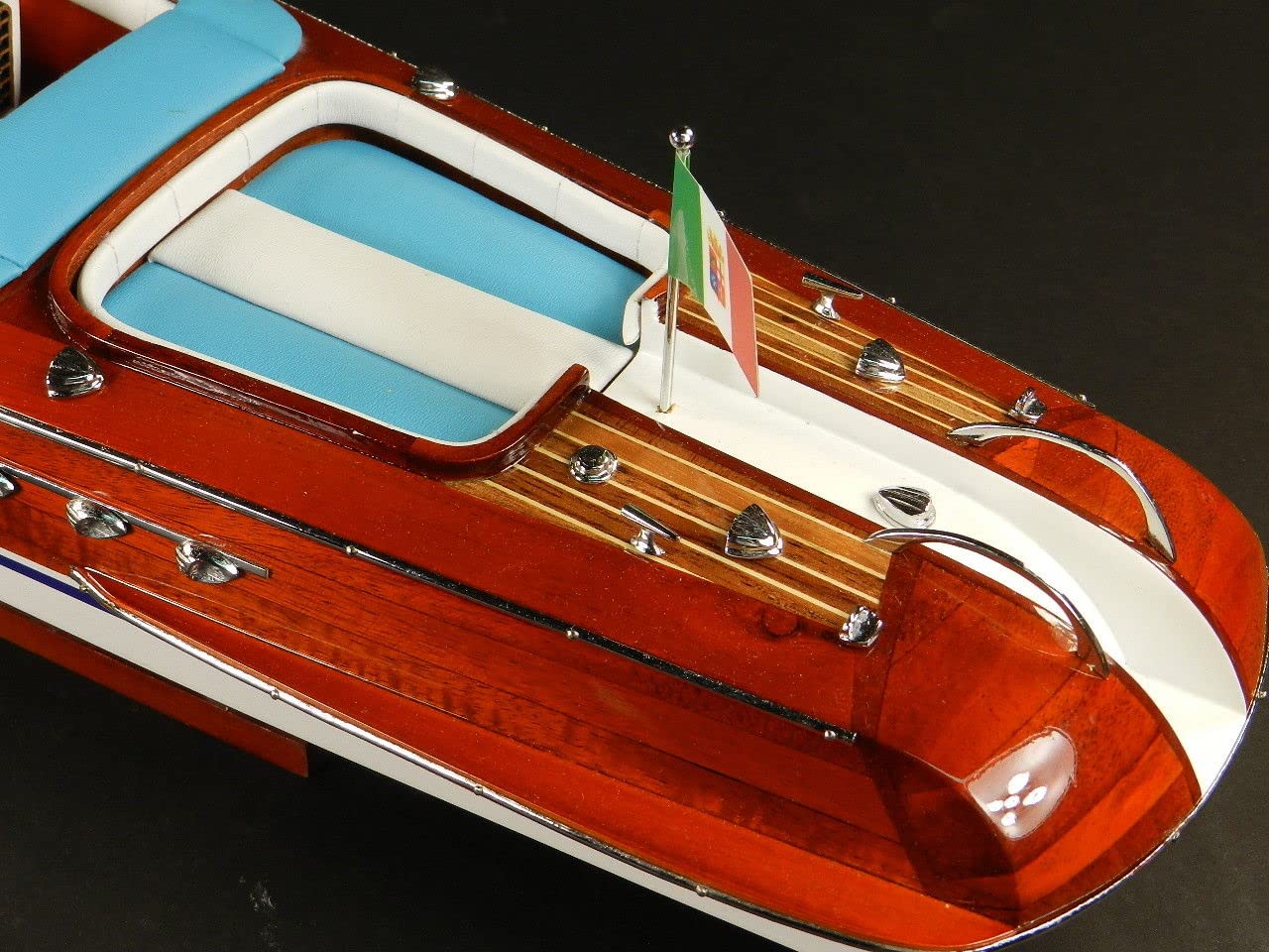 Ancienne Maquette Bateau Riva En Bois – Modélisme, Carcasse à Restaurer