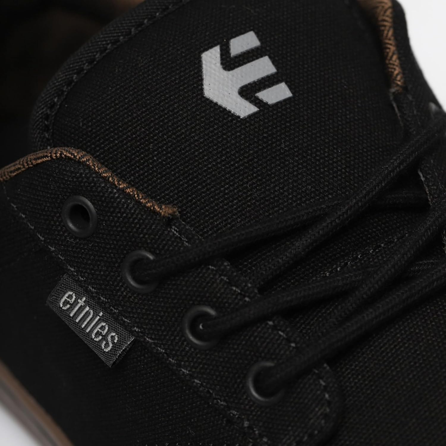 Etnies Jameson 2 Eco Sustainable Skate Style, Reinforced Cupsole, Cushioned Feel, Everyday Sneakers, Vegan