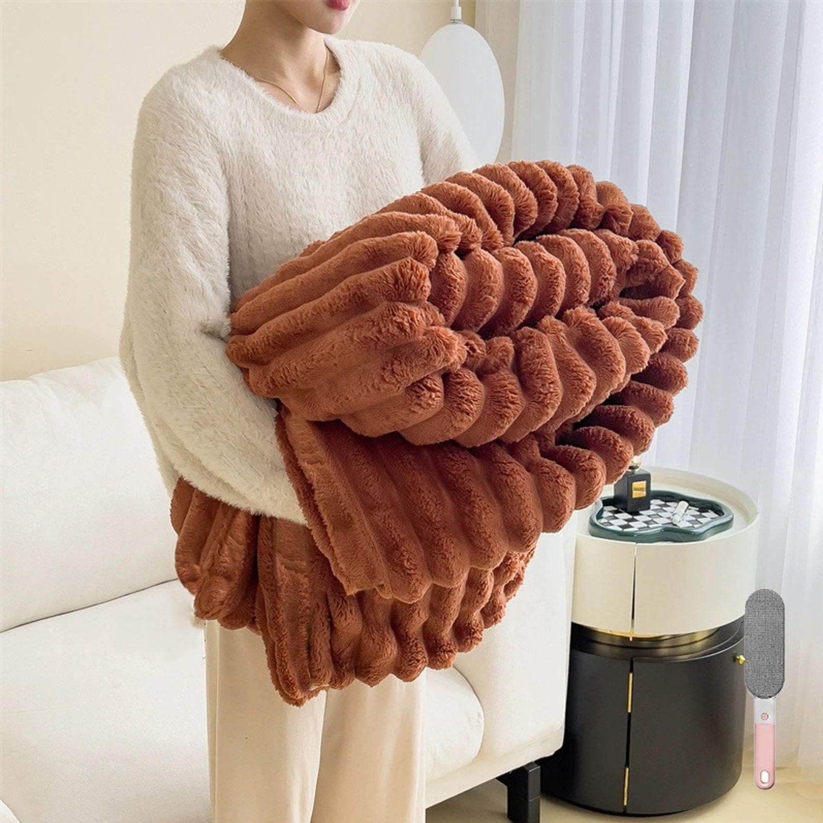 Popular Thickened Rabbit Plush Nap Blanket, Flannel Milk Velvet Cover Blankets, Thick Fluffy Blanket for Adults, Double Sided Super Soft Fleece Throw, Winter (Brown, 78.7 * 90.5in)