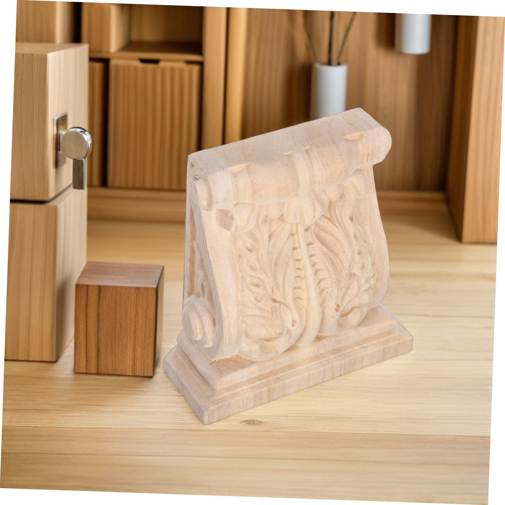 HOMSFOU Handgeschnitzte Konsolen Massivholz Vintage Regalträger Dekorative Eckapplikationen für Landhausmöbel Robuste Wandhalterungen mit Eleganter Holzmaserung