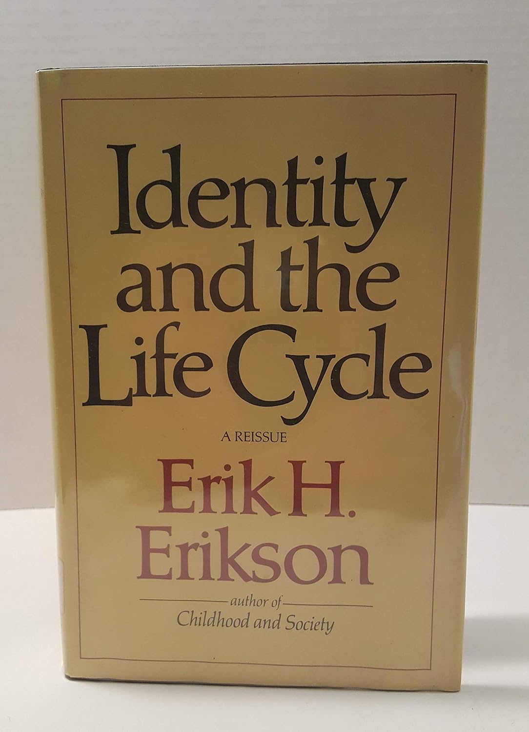 Identity and the life cycle Erik H. Erikson 9780393012460 Books