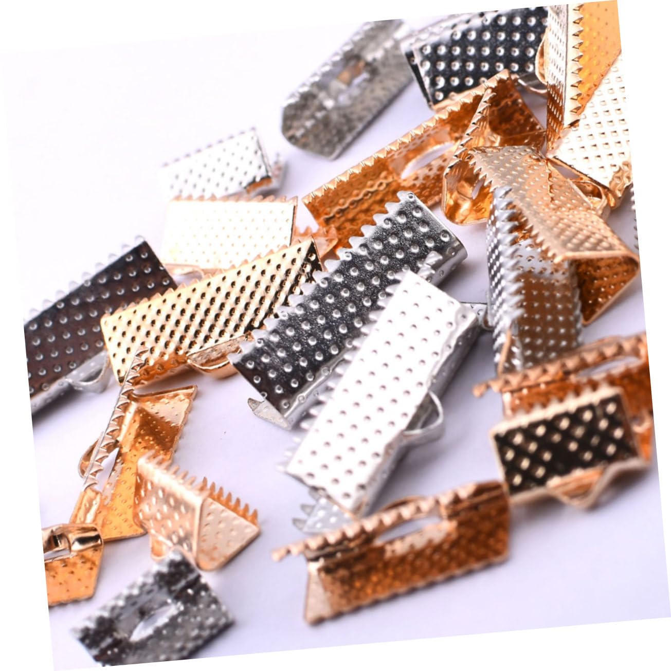 Lurrose 1113stücke Teiliges Diy Schmuckset Mit Goldenen Halsketten-clips Schmuckwerkzeug Und Zubehör Für Kreative Damen Und Mädchen Für Individuelle Schmuckherstellung