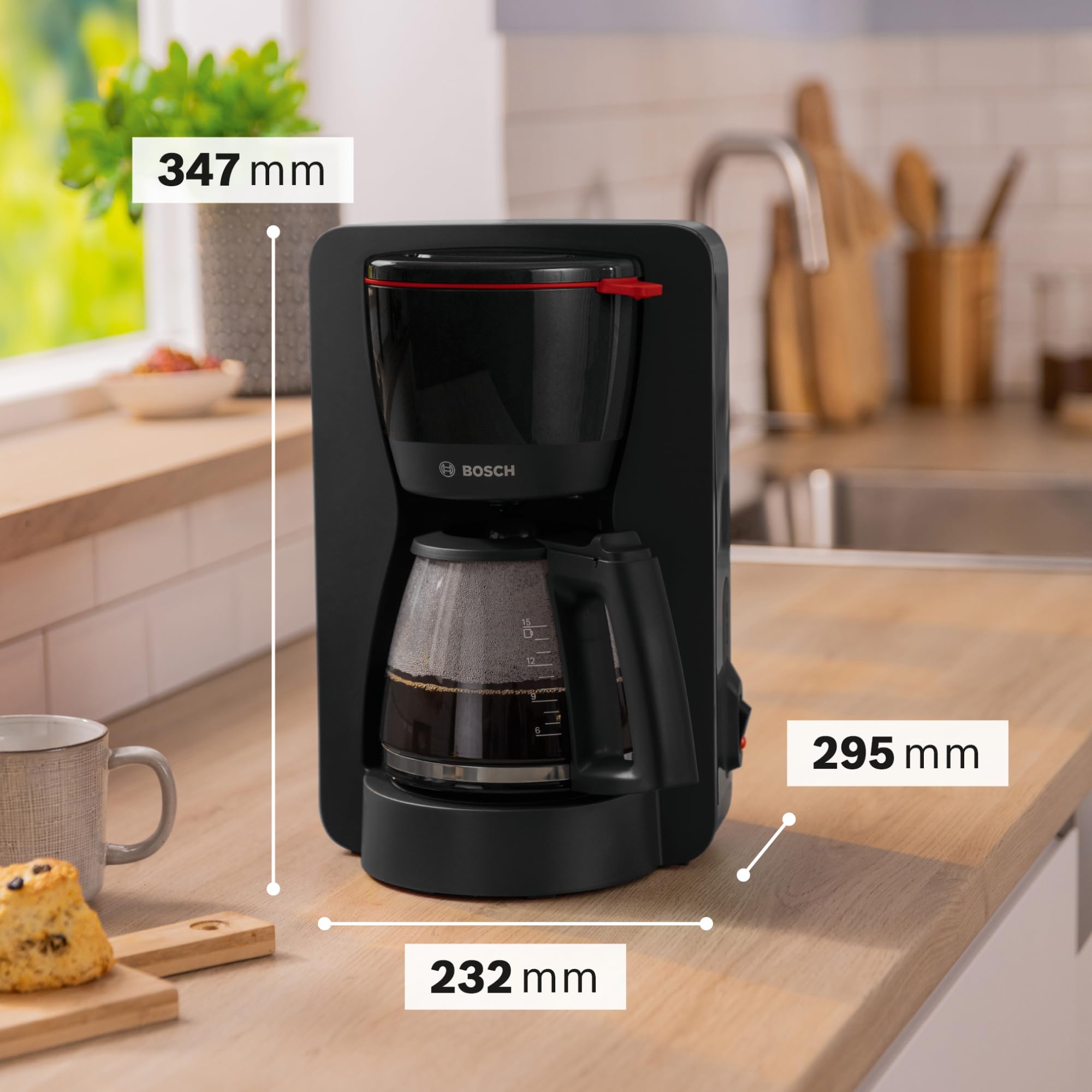 Bosch Filterkaffeemaschine MyMoment TKA2M113, Glaskanne 1,25 L, für 10-15 Tassen, 40min Warmhaltefunktion, Tropfstopp, schwenkbarer Filterträger, abnehmbarer Wassertank, 1200 Watt, Schwarz matt