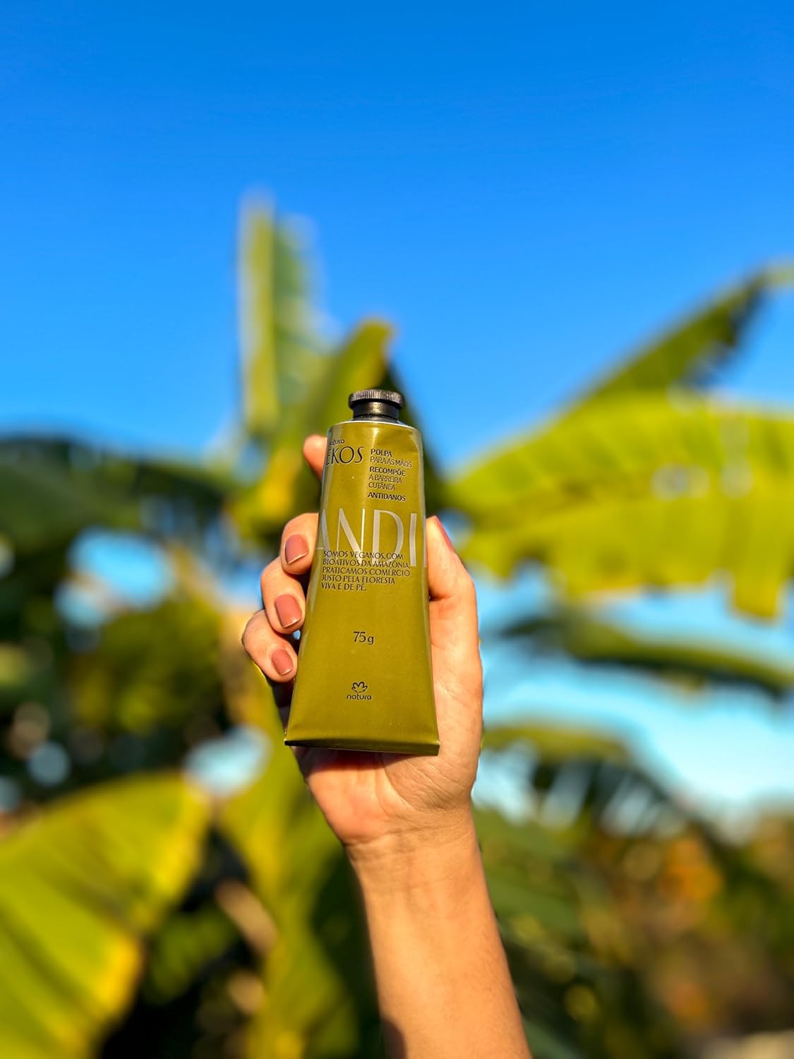 natura - Ekos Andiroba Hand Cream - Anti-Damage Hand Balm - Hand and Nails Moisturizer - Protective Skin Barrier - Vegan Skin Care - Brazilian Beauty Secrets - Self Care & Body Care - 2.6oz (75g) - Image 4