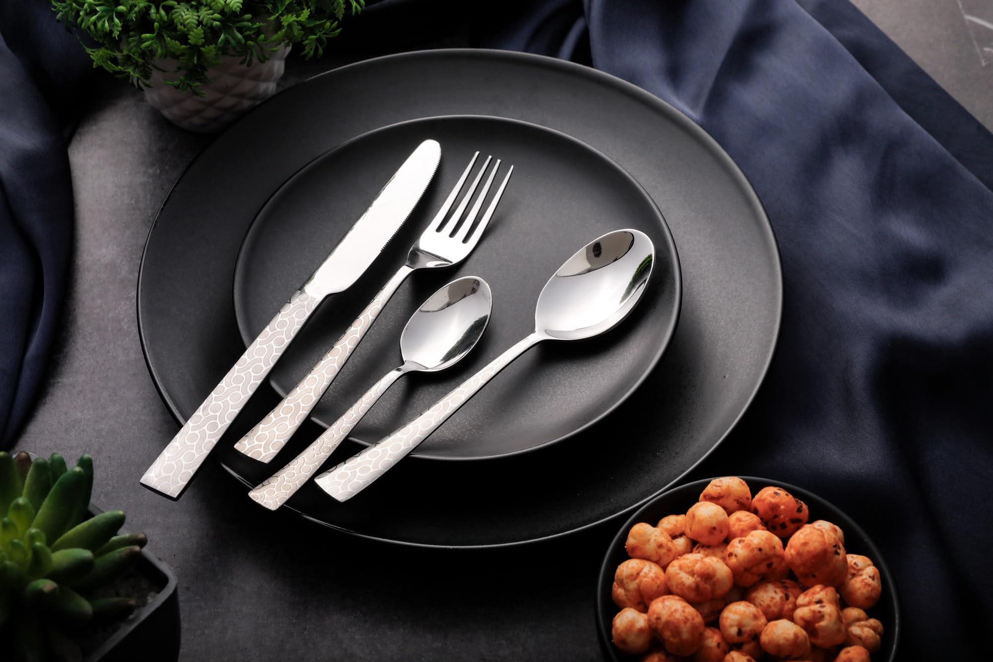 Montavo Cutlery Set - 24 Piece Stainless Steel -5