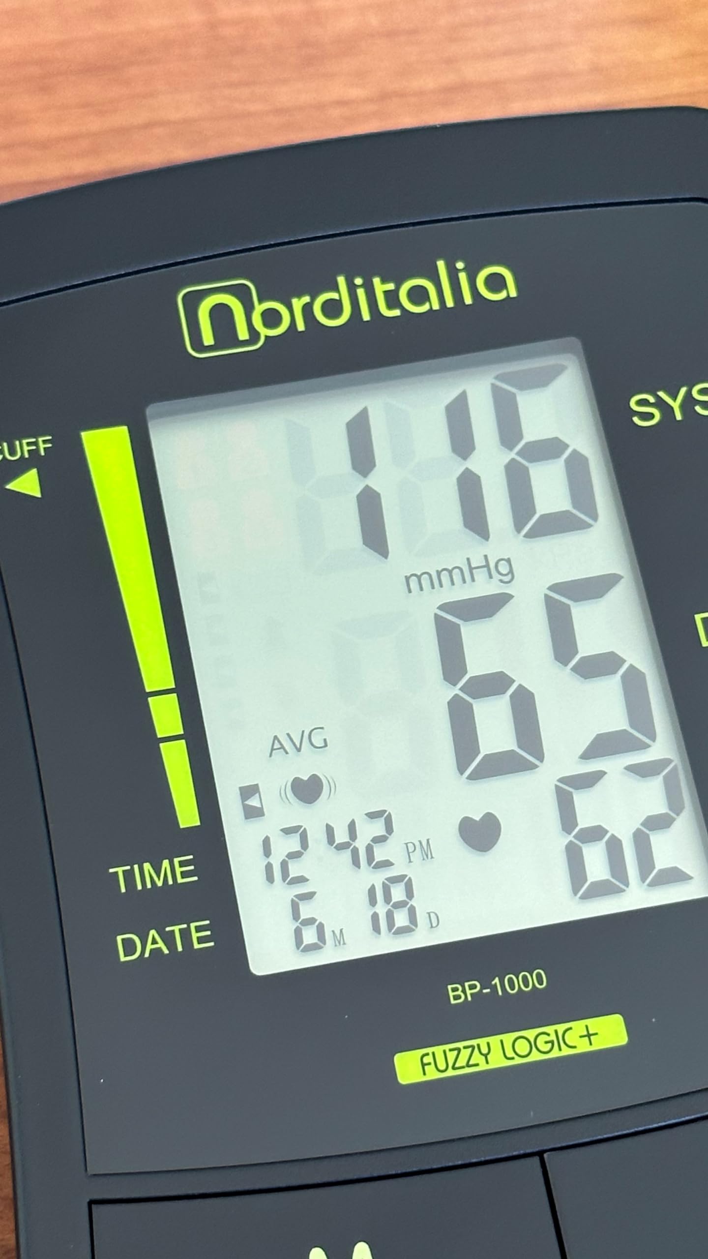 NORDITALIA, Medidor de presión de brazo, pantalla LCD, pilas incluidas