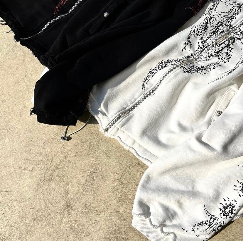 Amazon.co.jp: 限定品！ThugClub DragonStudHood ZipUp(black) : おもちゃ