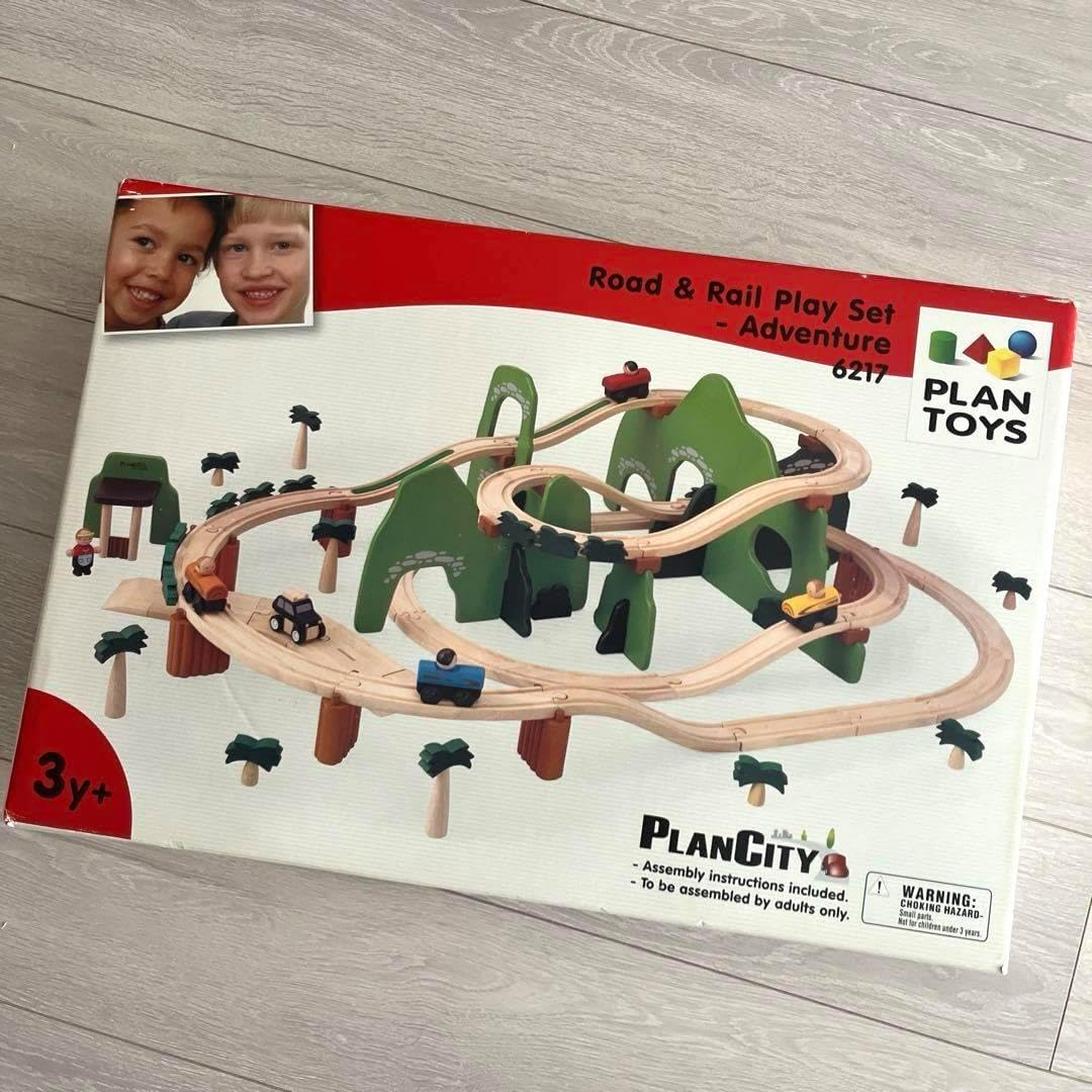 値下げ中‼︎【PLAN TOYS】Road & Rail Play Set