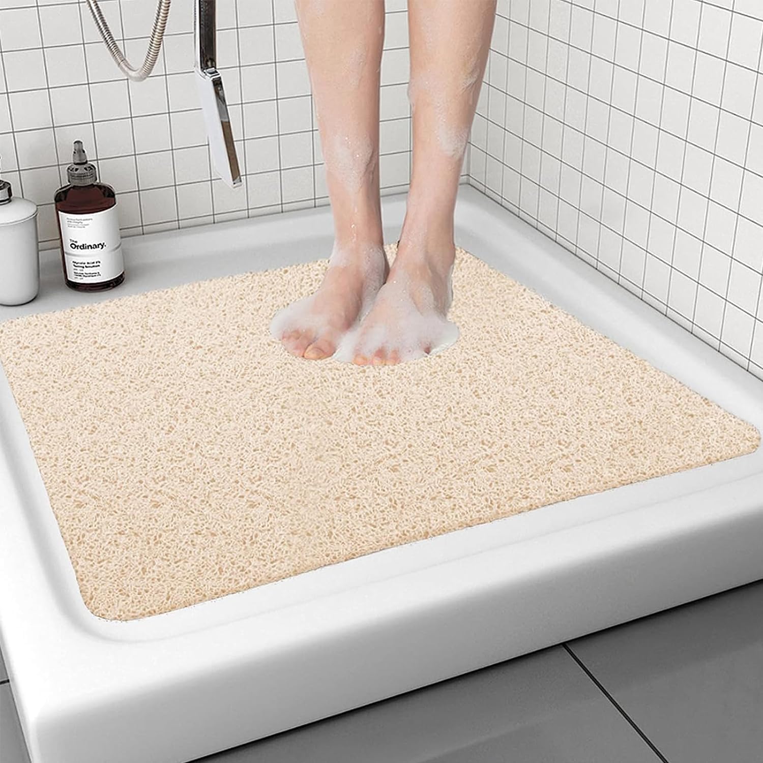 Tappetino doccia antiscivolo, beige, 60 x 60 cm, tappetino da bagno di sicurezza morbido e confortevole con fori di drenaggio, tappetini doccia massaggianti in luffa in PVC per zone umide
