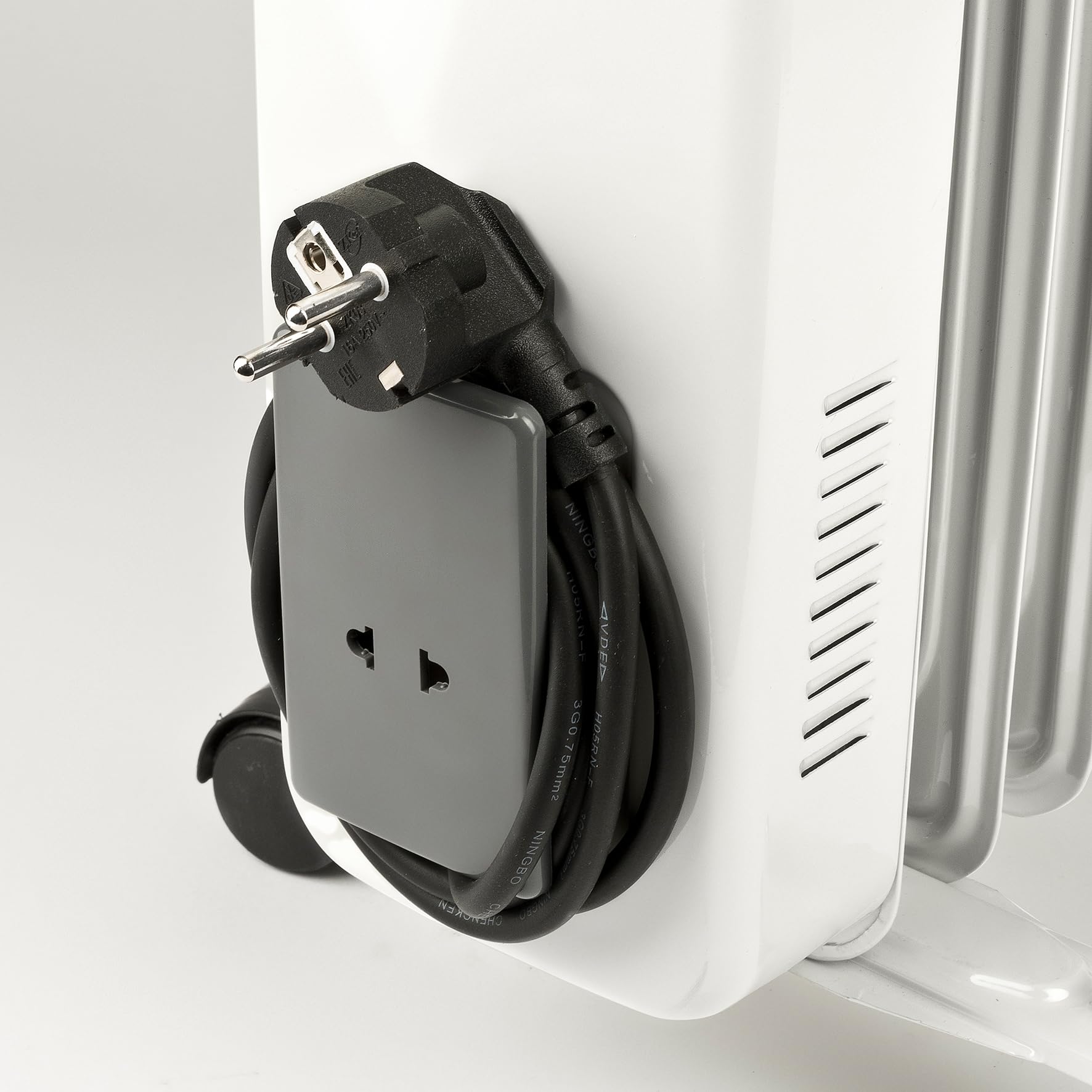 G3 Ferrari G60027 Radiatore ad Olio, 9 elementi riscaldanti, Eco, Bianco