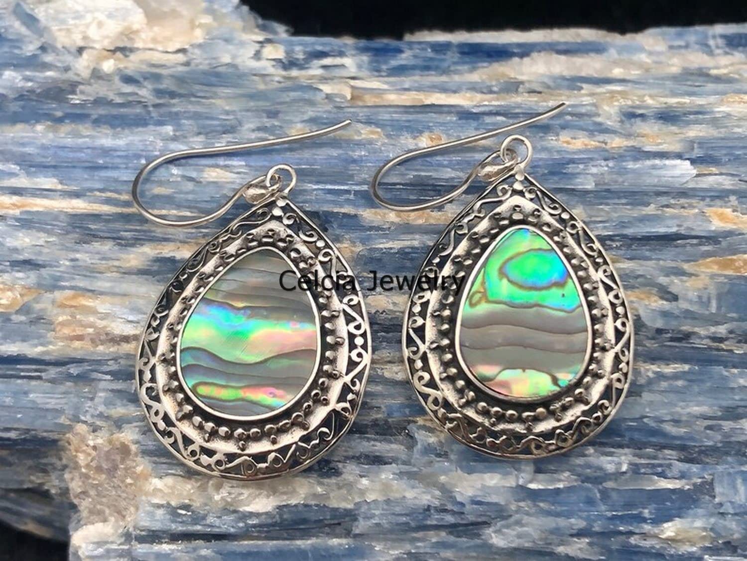 Pendientes colgantes de lágrima colgantes de plata esterlina 925 sólida para mujer, piedra preciosa de pera plana de concha de abulón genuina Pendientes de diseño increíbles para ella