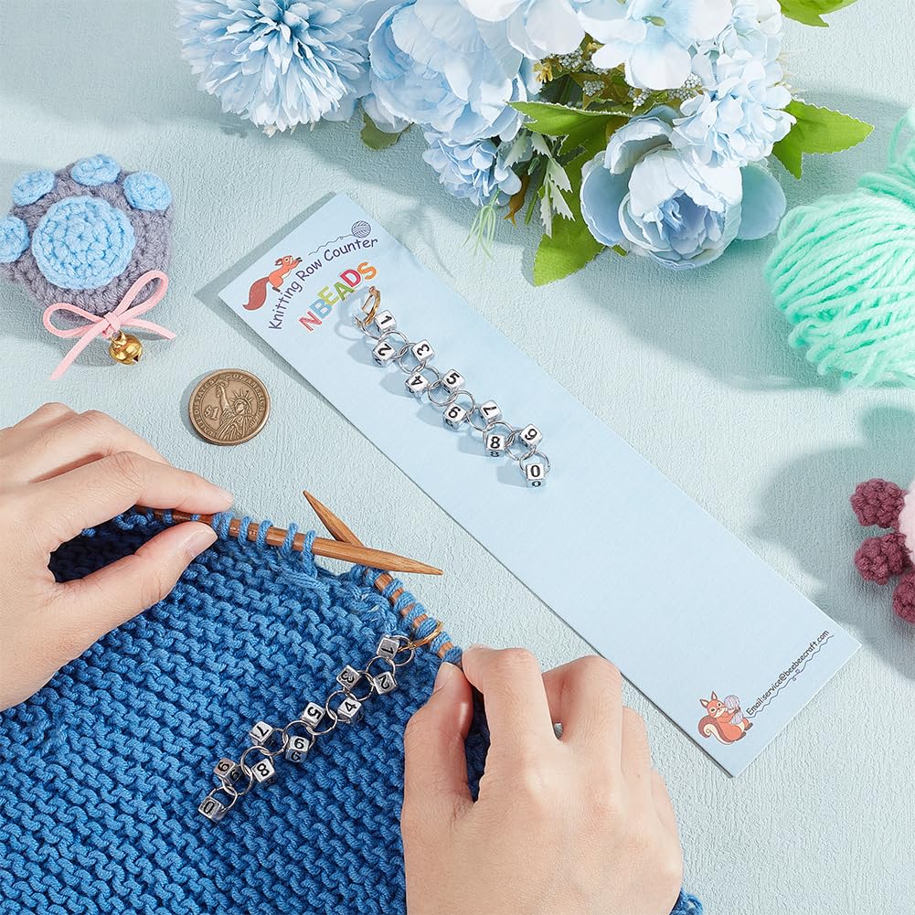 NBEADS 2 pz Catenelle per Maglieria con Ciondolo In Acrilico, Cubo con Perline Numeriche Segnapunti In Acrilico Accessori per Lavorare A Maglia All 'Uncinetto e Monitorare L'Avanzamento Del Progetto