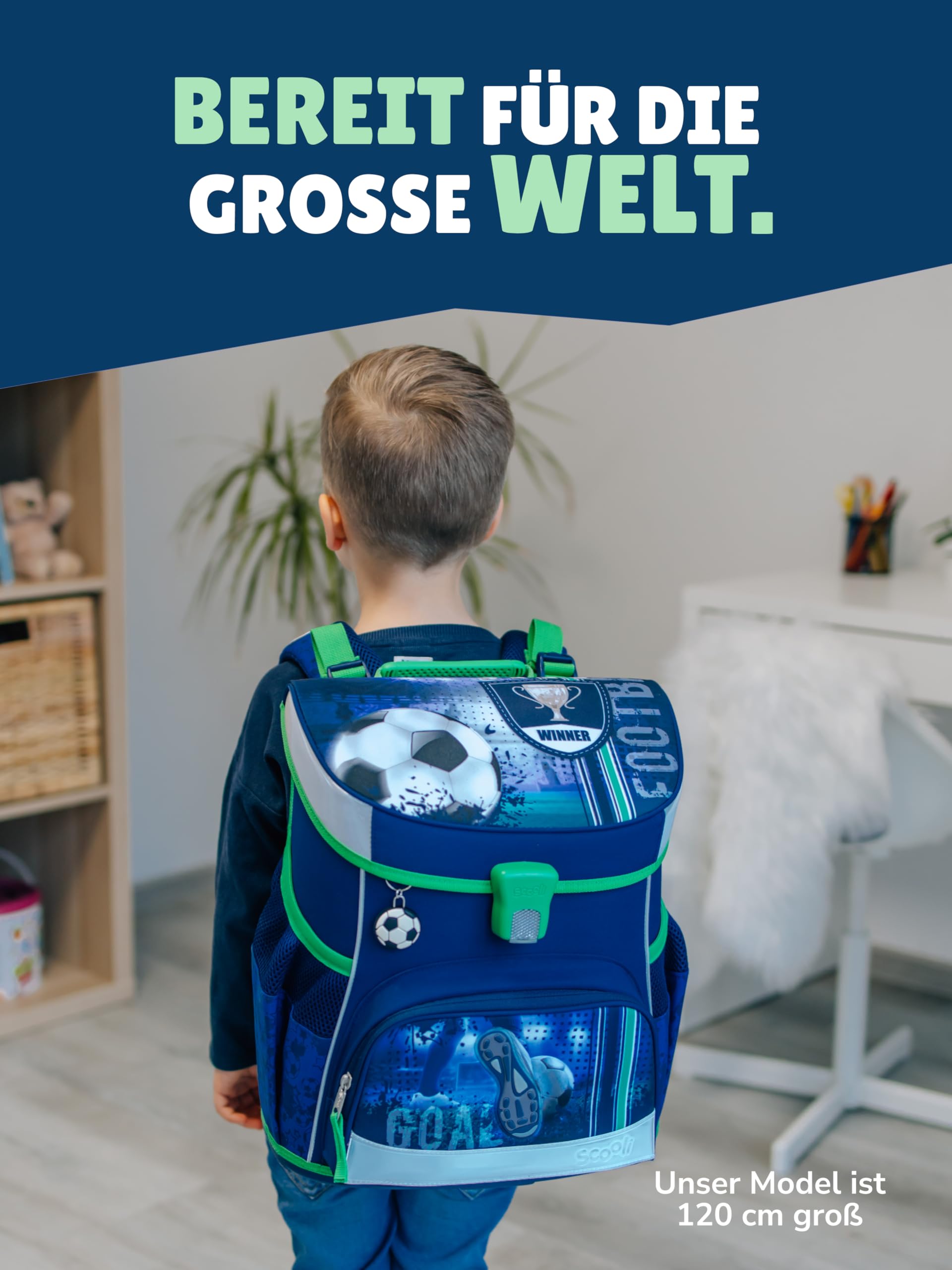 Familando - Scooli Campus Fit Schulranzen Set - 5-teilig mit Federmappe - Fußball Motiv Blau - Ergonomisch, Stabil & 980g leicht - 18L Volumen - Brustgurt & Reflektoren - Für Grundschule ab 1. Klasse