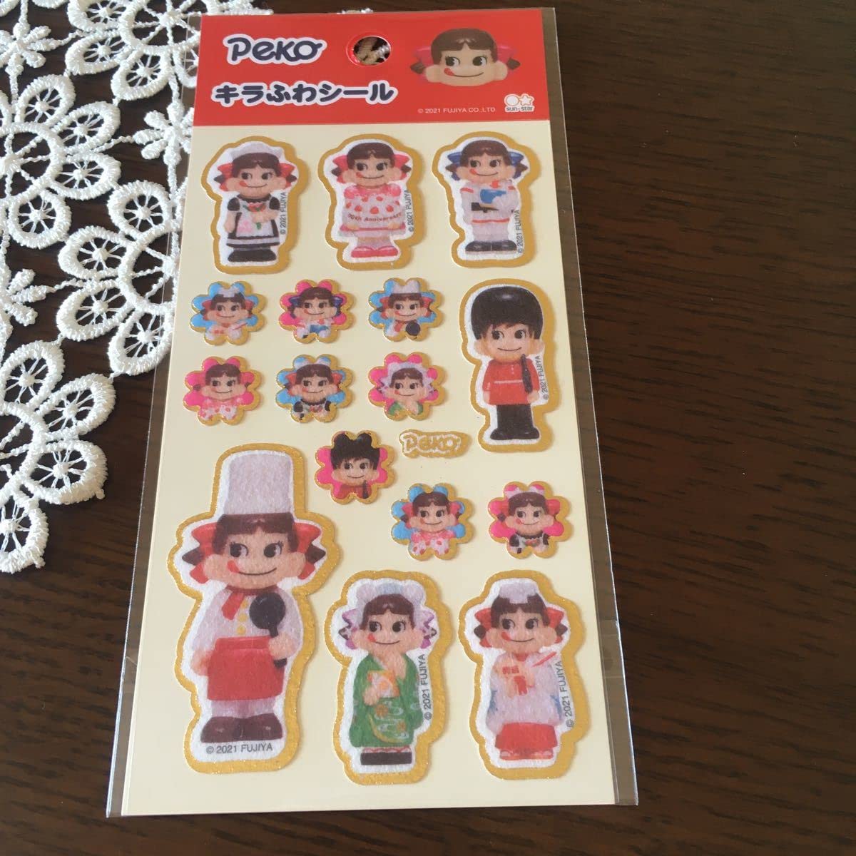 Amazon.co.jp: キラふわシール 不二家ペコちゃん ペコちゃん 日本製