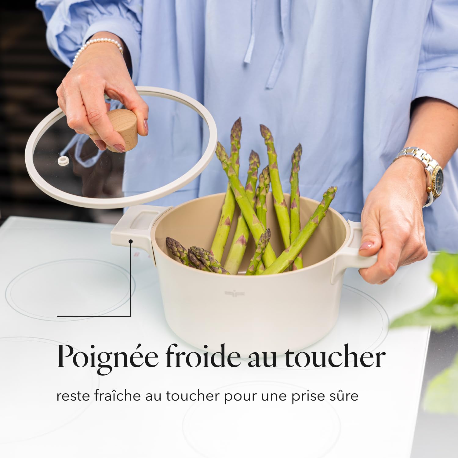FLORINA Nube Casserole en aluminium | 24 cm | 5,8 l | Compatible induction | Revêtement céramique anti-rayures | Poignée Soft-Touch aspect bois | Couvercle en verre résistant à la chaleur