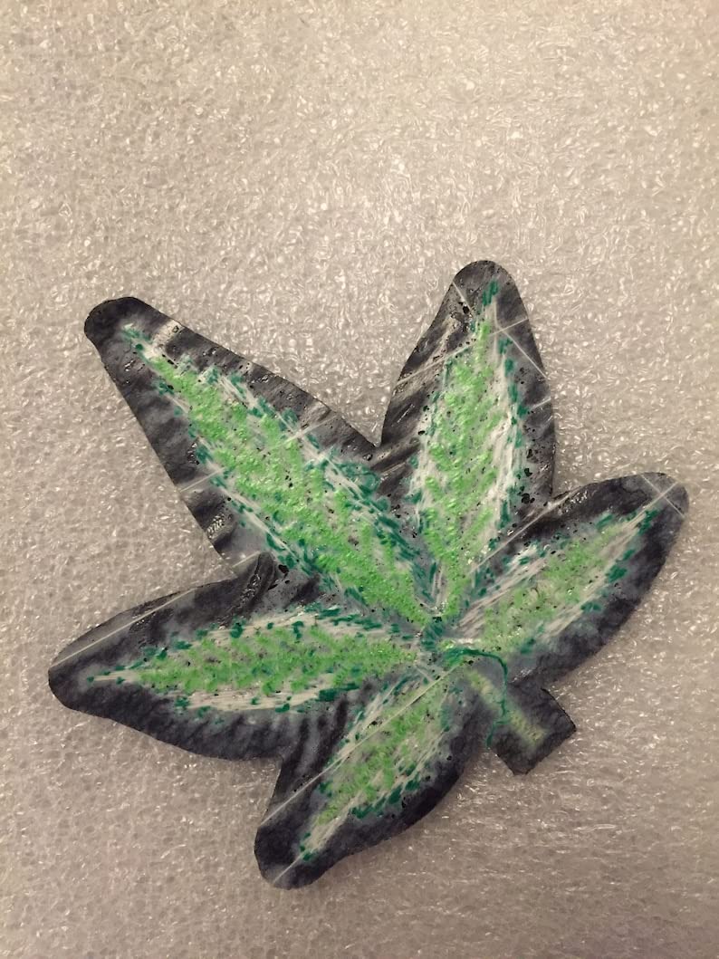 Daily Crafts 1 pc Embroidery Sew On Iron On Patch (Green Leaf) 3
