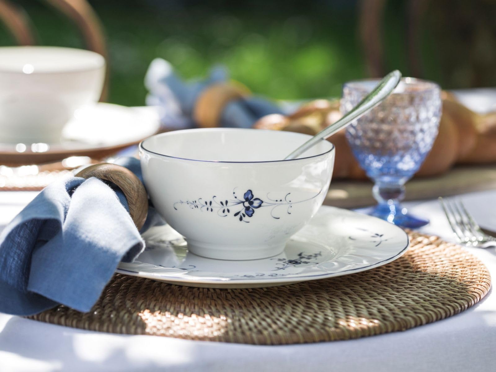 Villeroy & Boch Vieux Luxembourg Schalen 4er Set, 750 ml, Bol mit blauem Dekor, Premium Porzellan, Weiß/Blau