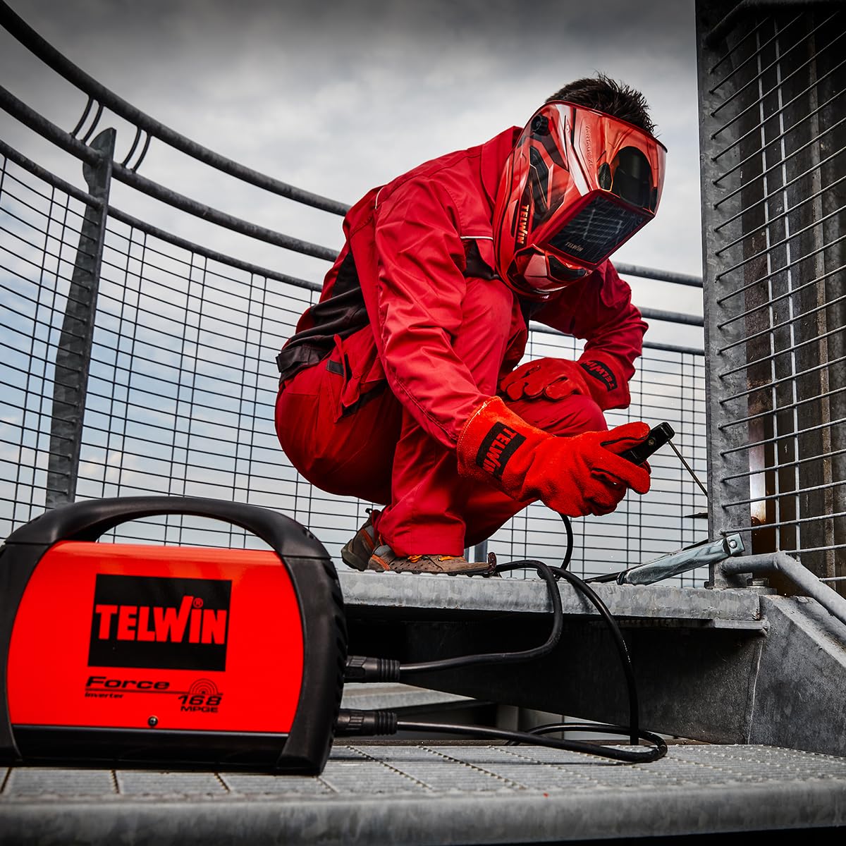 FORCE 168 MPGE 230 V ACX PLASTIC C. Obudowa falownik MMA, spawarka elektrodowa w prądzie stałym (DC) Telwin