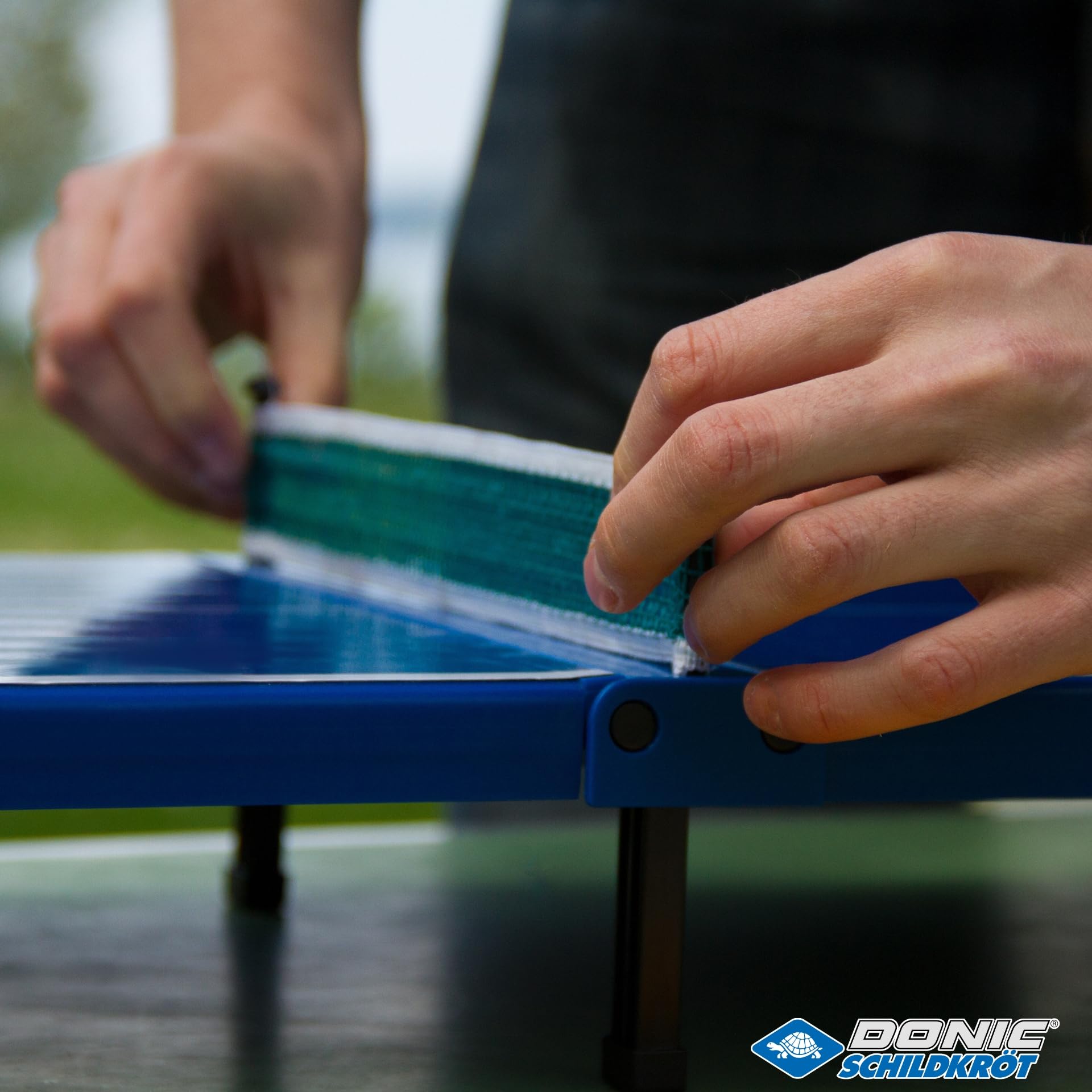 Donic-Schildkröt Mini Table de Ping-Pong, avec 2 Raquettes et 1 Balle, Pliable dans Une Mallette, 838576