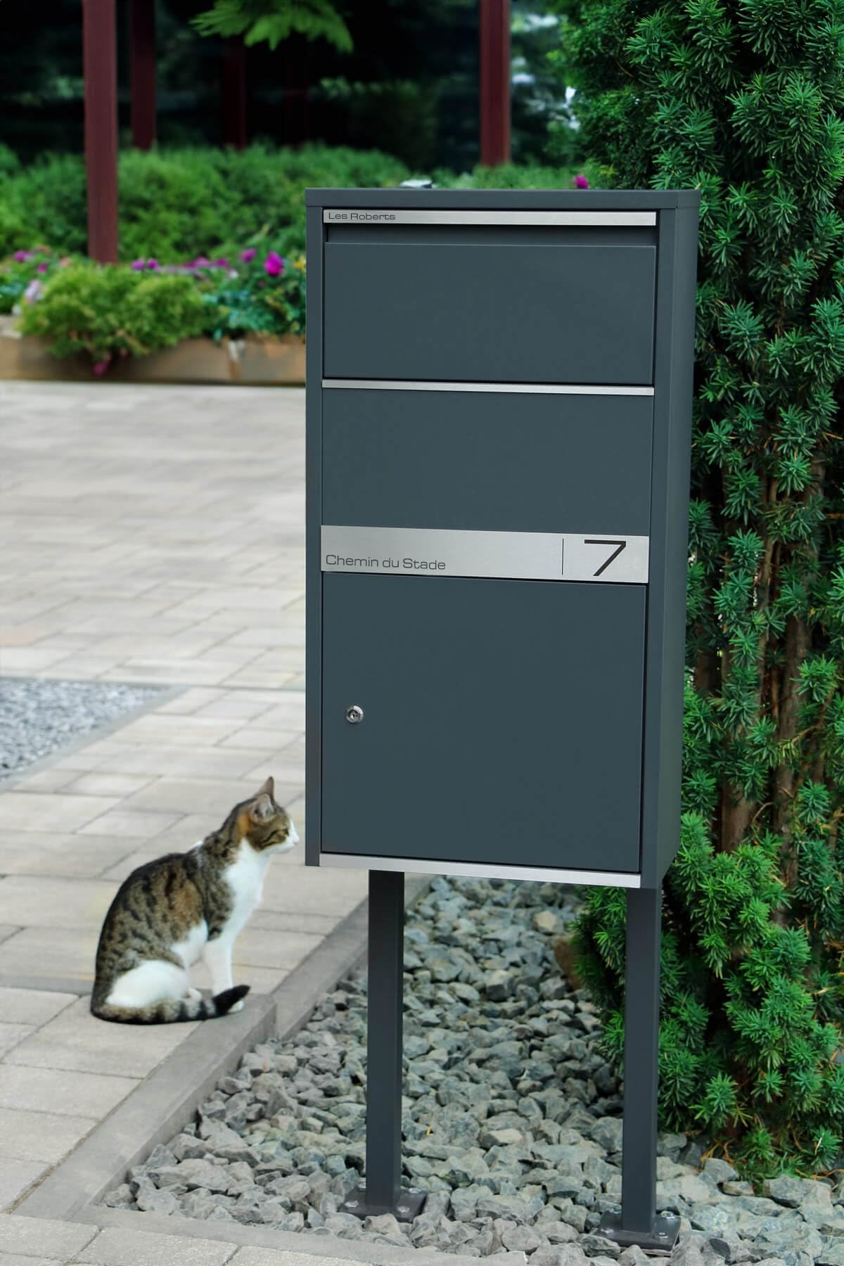Metzler® boîte à Colis avec clapet Anti-vol et Support au Sol RAL 7016 Gris Anthracite réception sécurisée sans Contact Acier Inoxydable Personnalisable 10 Ans de pièces détachées Avalon