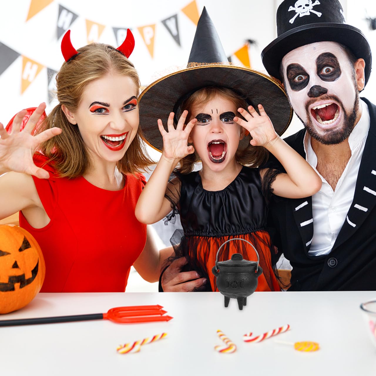 DOITOOL Mini caldero de hierro fundido con tapa y asa, olla de bruja de Halloween de 4 pulgadas con tapa para decoración de Halloween o quema de incienso (luna trifásica)