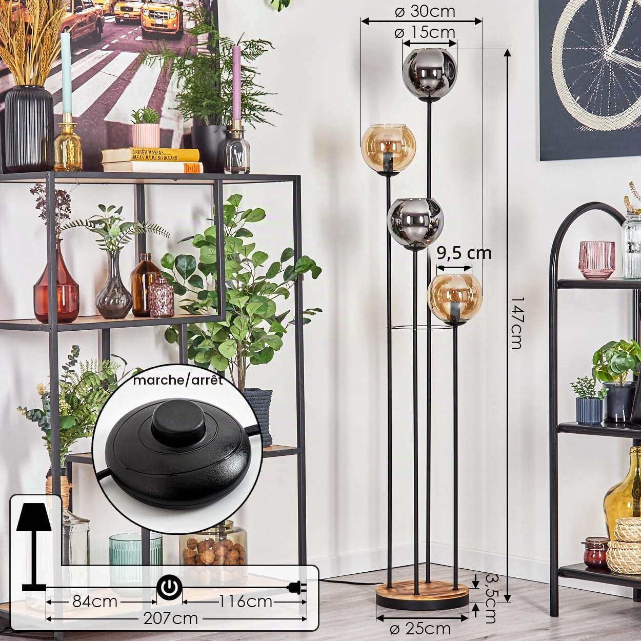 Lampadaire Koyoto HOFSTEIN, en métal/bois/verre noir/naturel/chrome/fumé/ambre, luminaire au design vintage (Ø 15 cm), interrupteur au pied, 147 cm, E14, salon, chambre à coucher, couloir, bureau