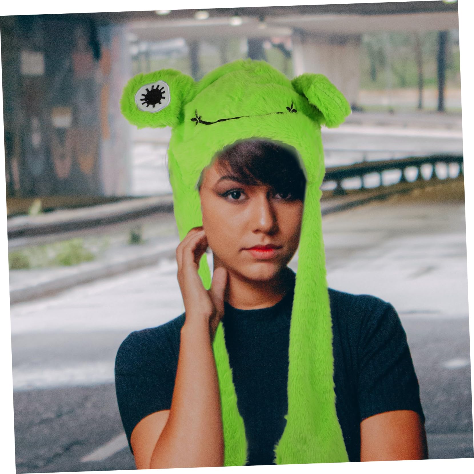 Abaodam Frog Plush Hat Moving Ears for Parties Fun Animal Headgear for Festivals Cute Cosplay Accessory Adults and Boys and Girls Lightweight Comfortable Party Prop - Image 3