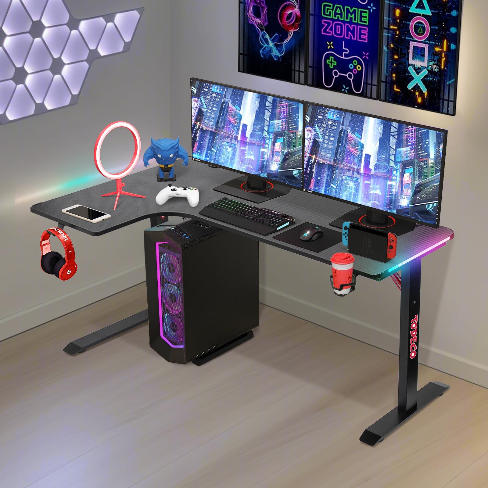 Todeco 140 x 100 cm L-förmiger Gaming Schreibtisch, Eckschreibtisch mit LED | mit Kopfhörerhaken, Getränkehalter, 40 RGB-Modi mit Fernbedienung, höhenverstellbare Beinpads, Kohlefaseroberfläche