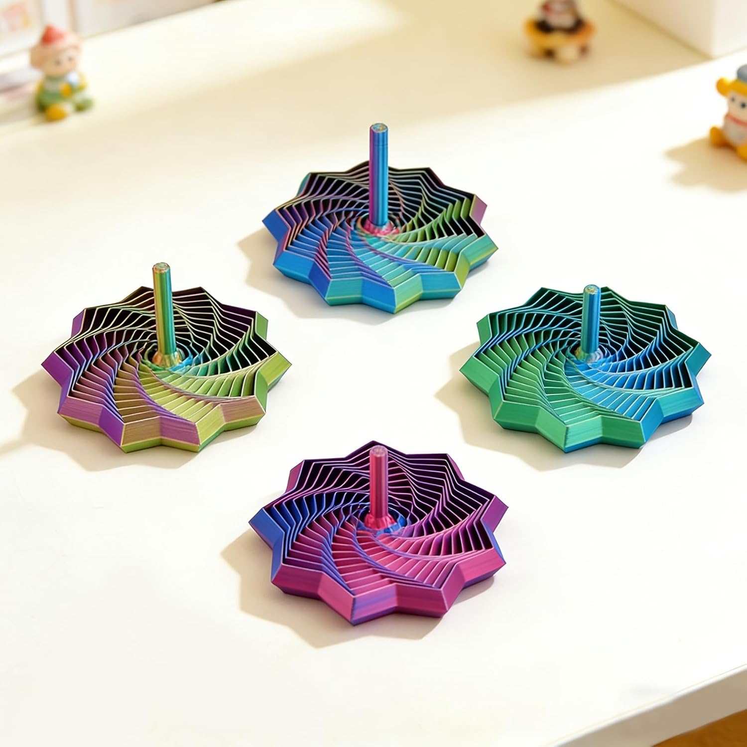 4pcs 6cm 3D Printed Gradient Spinning Tops, Transformable Fidget Toys, Random Colors, No Electricity Required, Ideal for Office & Home Decor, for Christmas, Valentine's Day, Easter, Gradu