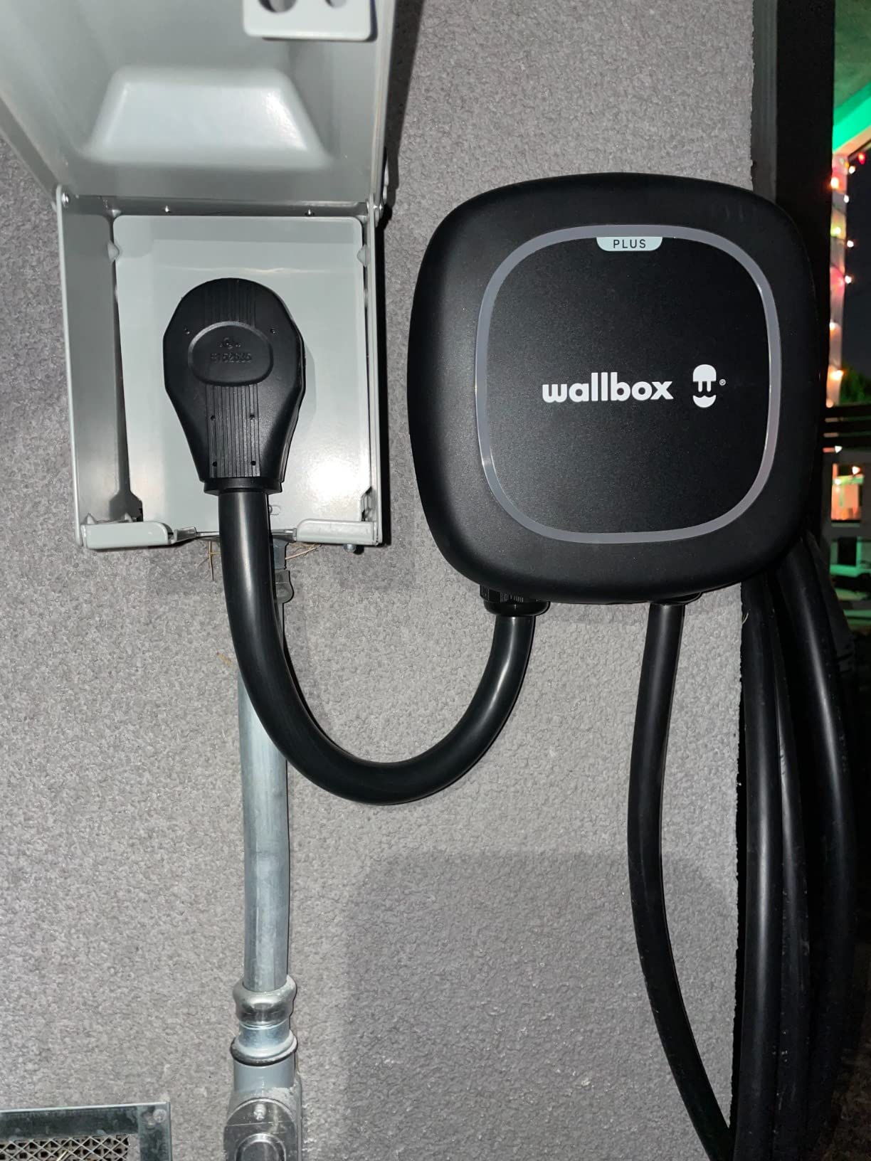 Easy to install, longest cable, compact, simple, reliable