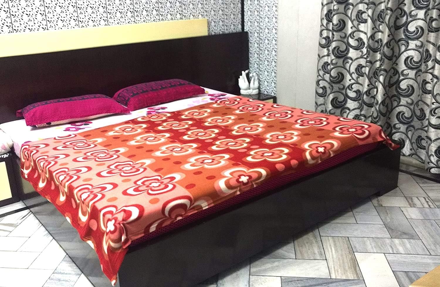 Polar Fleece Single Printed Bed Blanket Set of 1- Multicolor