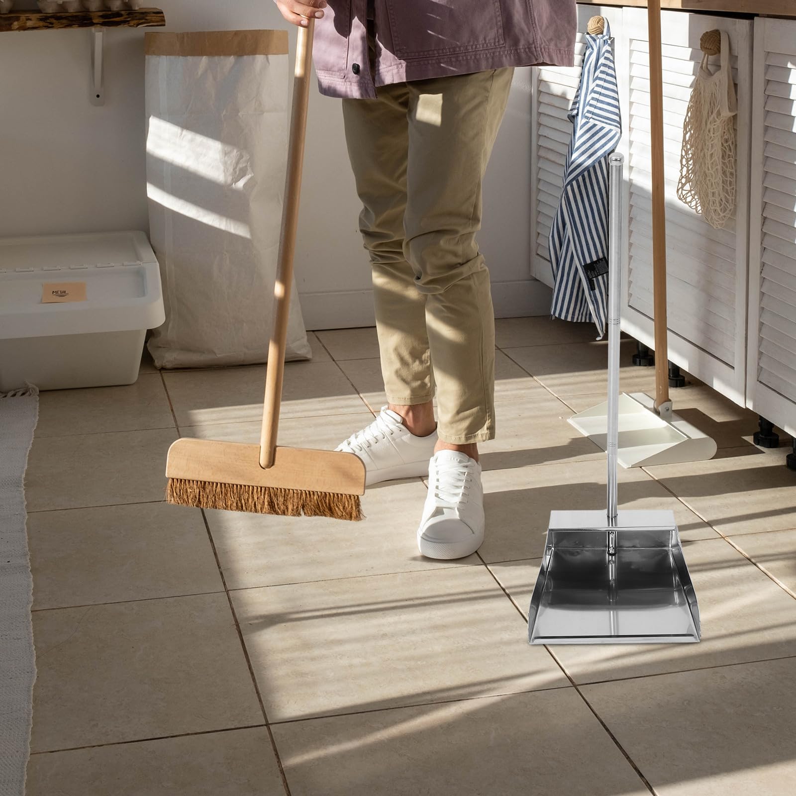 VICASKY Recogedor de Acero Inoxidable para Hogar sin Agacharse Pala Ergonómica de Limpieza con Mango para Oficinas y Entradas