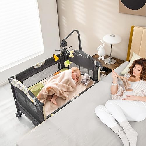 Miniatura 7 de HONEY JOY Pack and Play, cama 4 en 1 para bebé con cambiador de pañales y bolsa de almacenamiento, estante para juguetes y caja de música, corral