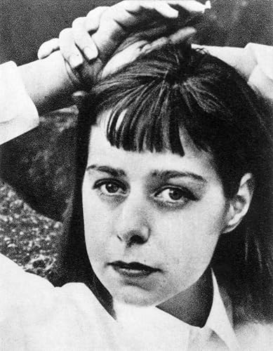 Carson Mccullers N(1917-1967) NE Lula Carson Smith Escritor estadounidense fotografiado por Louise Dahl-Wolfe 1940 (18 x 24)