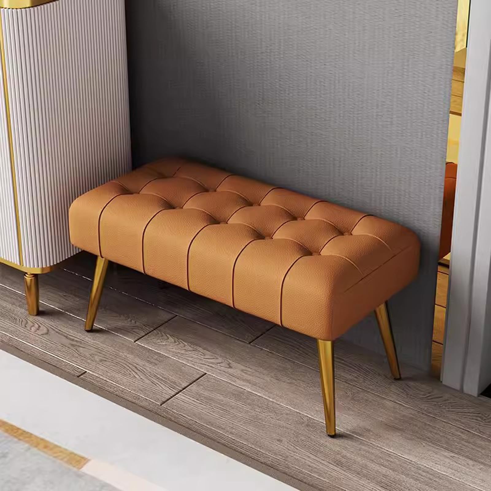 Banc de couloir rembourré en faux cuir doré contre le désordre de l'entrée