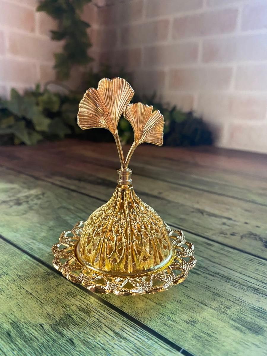 イチョウの木の置物