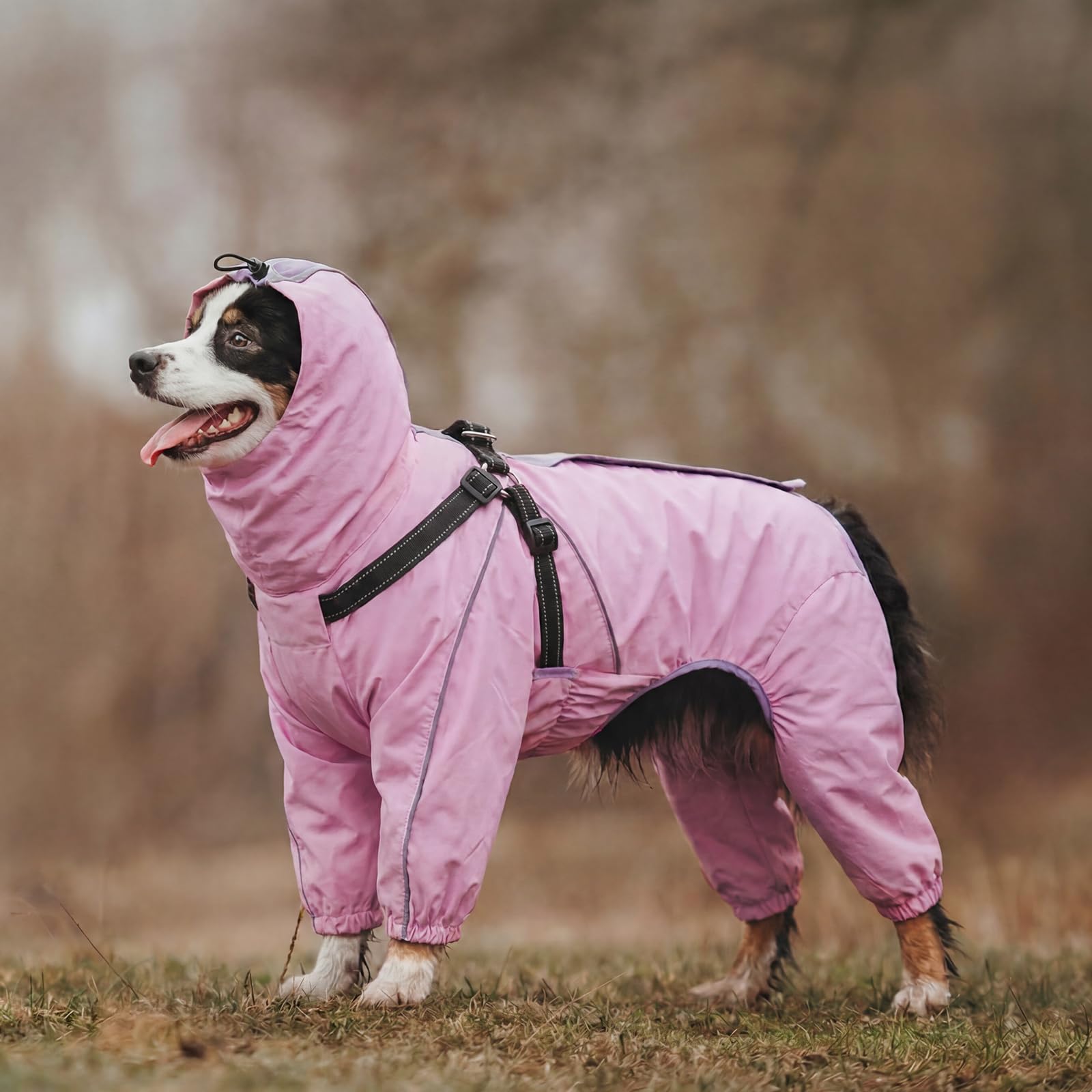 Lelepet Chaqueta impermeable para perros, impermeable para perros grandes, abrigo reflectante resistente al viento con arnés integrado, chaqueta impermeable ligera para mascotas, chaleco de seguridad