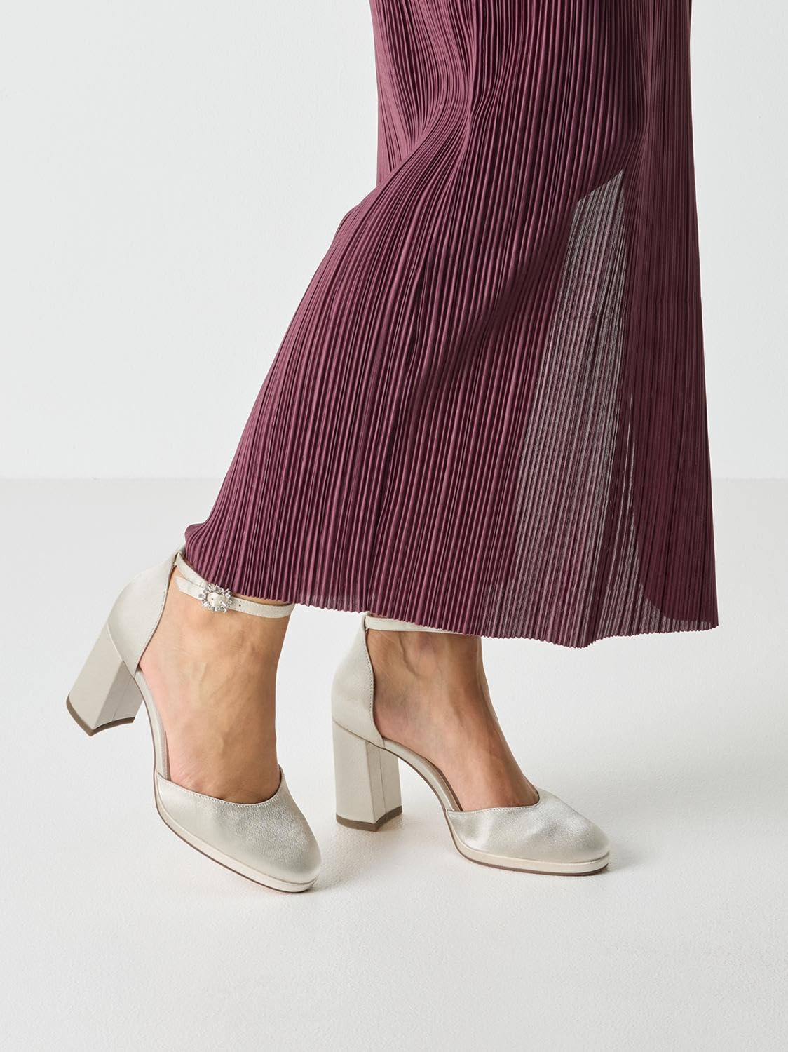 Tamaris Damen Pumps mit Blockabsatz