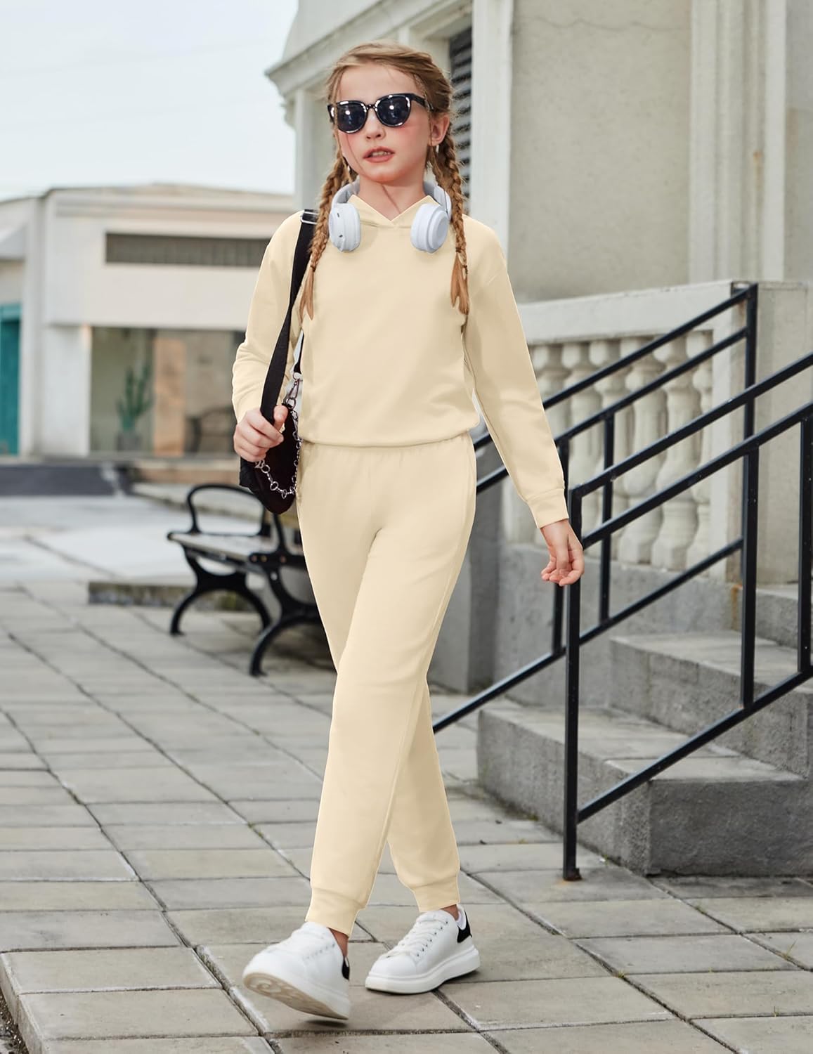 Arshiner Girl's 2 Piece Tie-dye Pullover Hooded Sweatshirt Set Sweatsuits and Sweatpants - Image 3