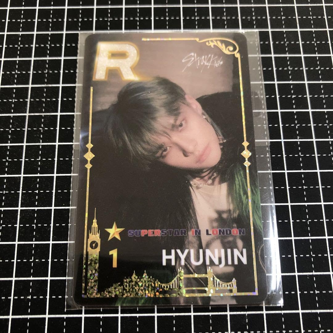 Amazon.co.jp: straykids ssjyp London Trading Card Hyun Jin : Toys