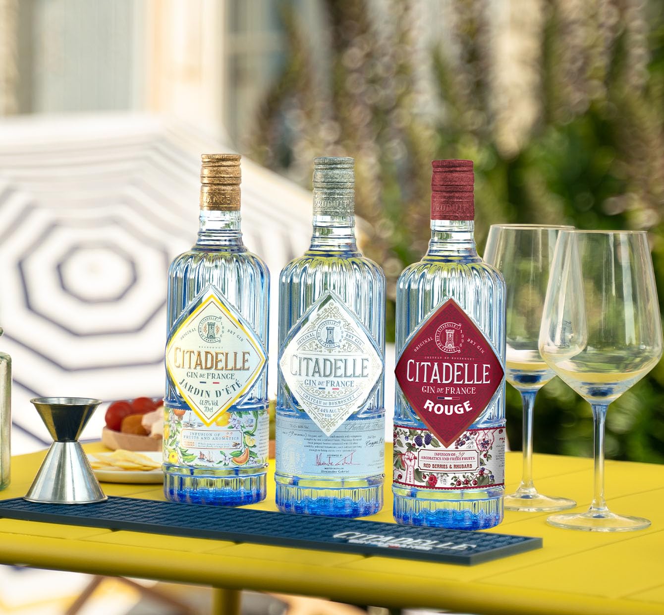 CITADELLE - Jardin D'Eté - Gin - Origine : France/poitou-Charente - 41,5% Alcool - 22 botaniques (Melon, Yuzu, Citron...) - A déguster en cocktail - 70 cl - 5