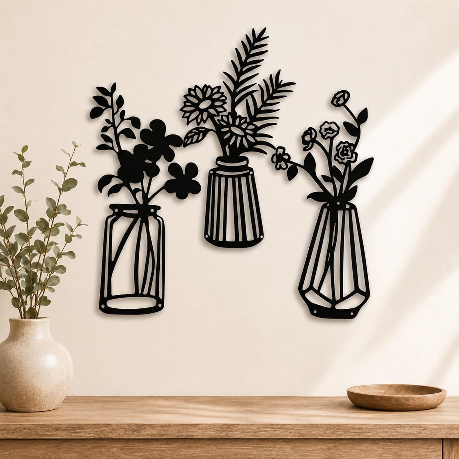 Qzmaikoo 3 Pieces Black Metal Flowers Wall Decor Vase Art Sculptures Hanging for Indoor Kitchen Bathroom Dining Room Patio, 14.56x7.48 Inches