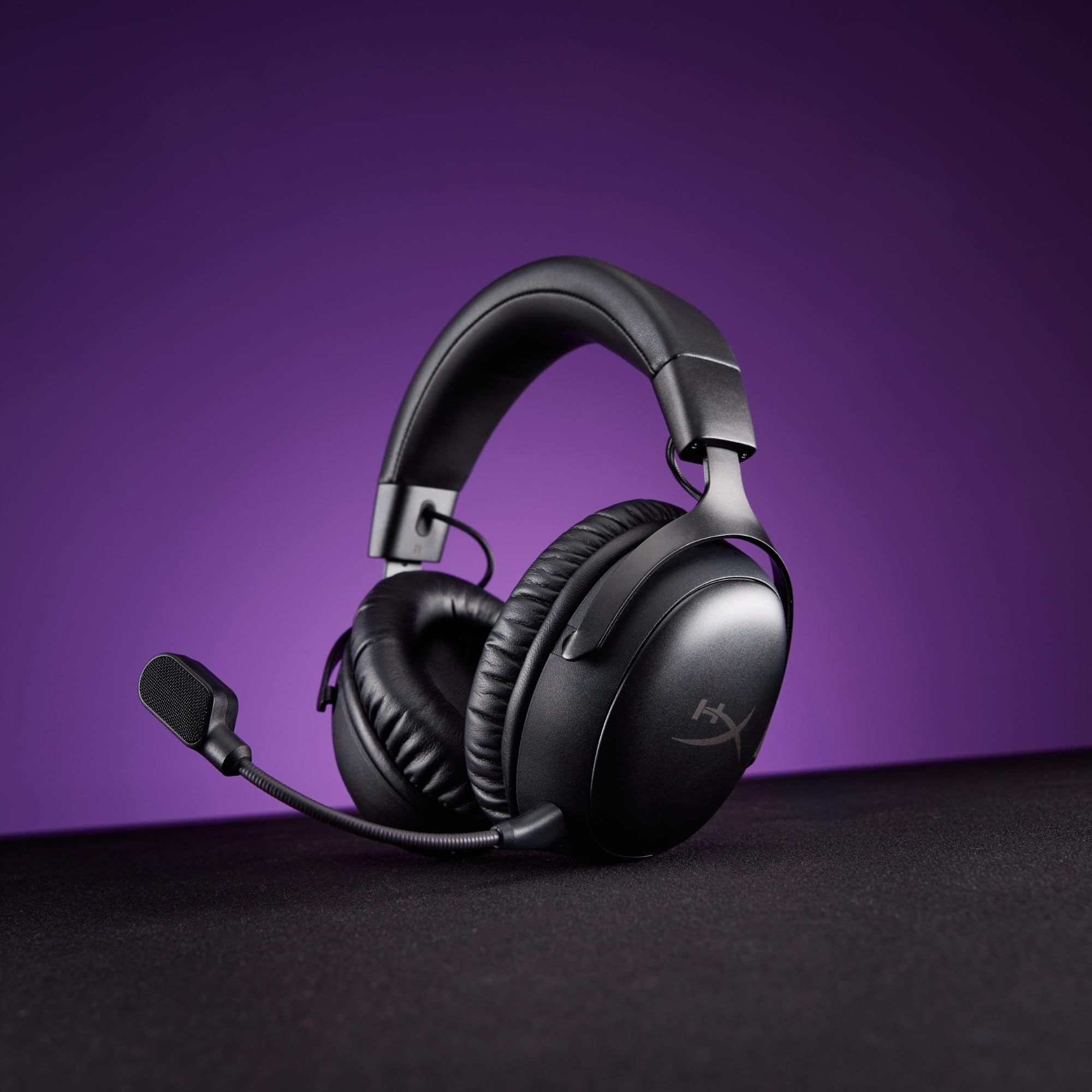 HyperX Cloud III S Casque Gaming sans Fil Bluetooth 2,4 GHz PC PS5 Xbox 200h Batterie 53 mm DTS Micro 10 mm Noir
