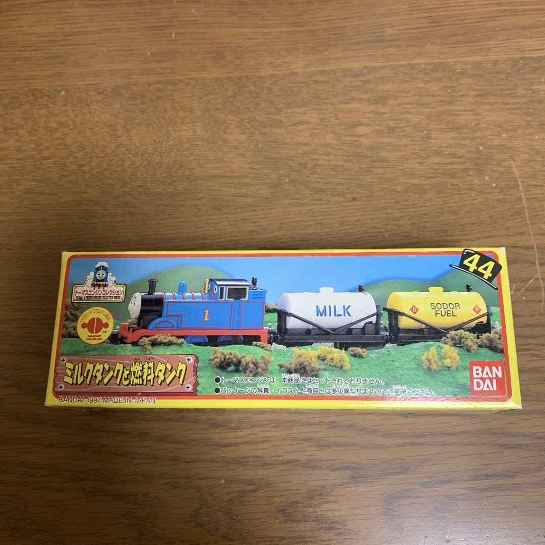 Amazon.co.jp: トーマスエンジンコレクション ミルクタンクと燃料