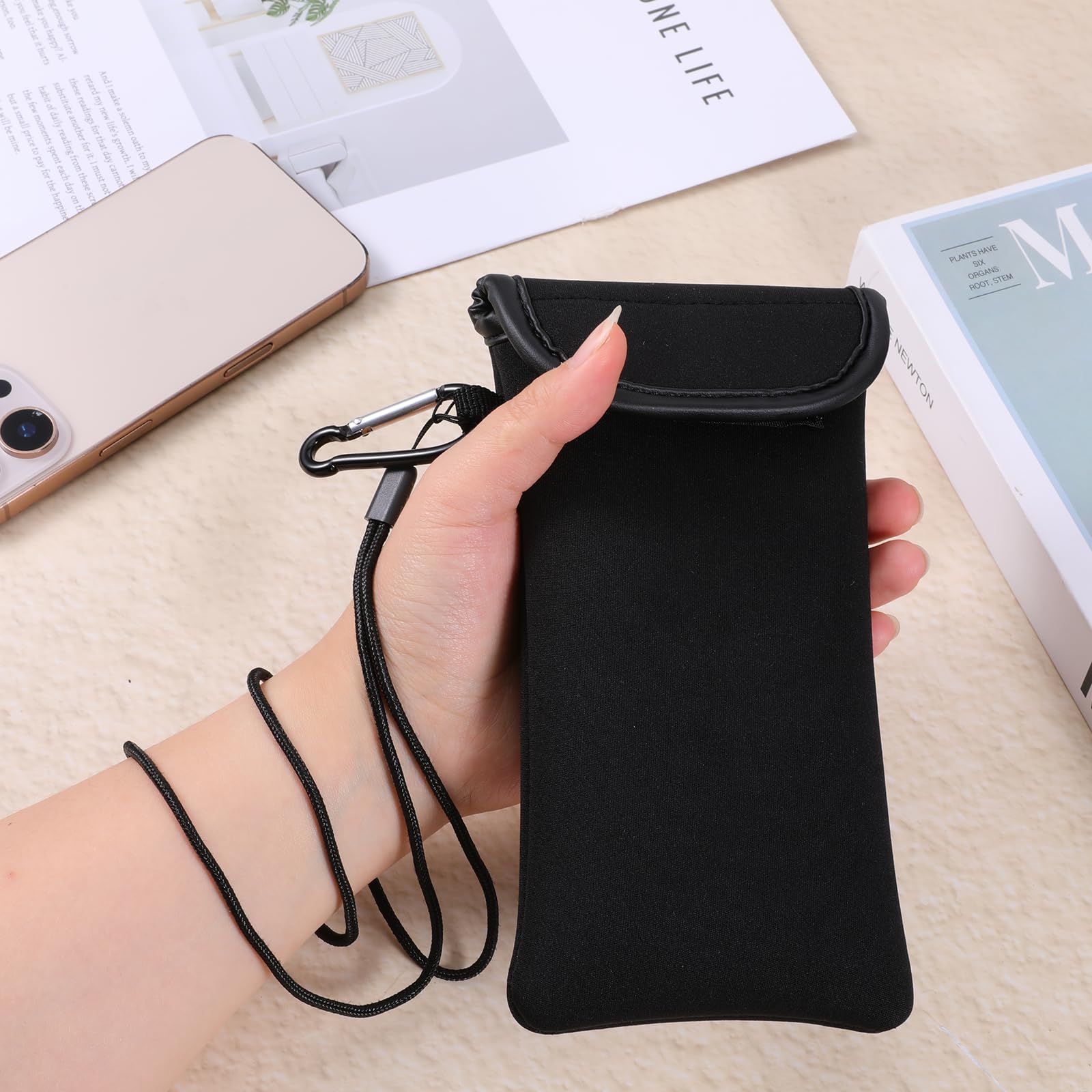 Neopren Handy Tasche mit Umhängeband und Karabiner Universelle Handytasche 7 Zoll Lang (Schwarz)