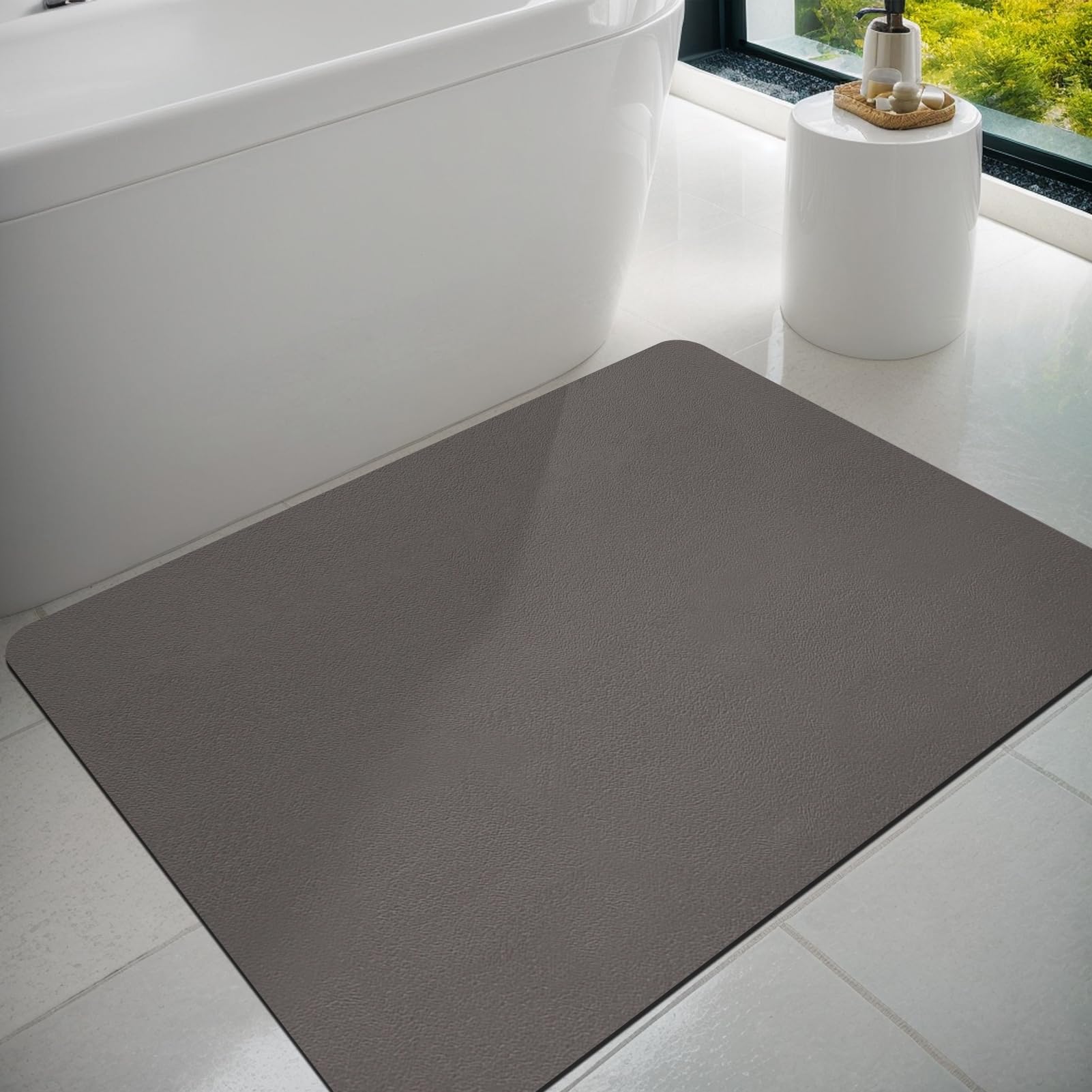 Dolic Bath Mat Bathroom Rugs Rubber Non-Slip Thin Bathroom Mat Absorbent Quick Dry Stain Resistant Bath Mat Rug for Floor Bathmat Easy Cleaning (Brown