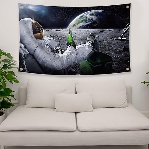 Miniatura 6 de Bandera de astronauta relajante y bebiendo cerveza en la luna en el espacio exterior, tapiz divertido póster duradero de hombre con ojales de latón.