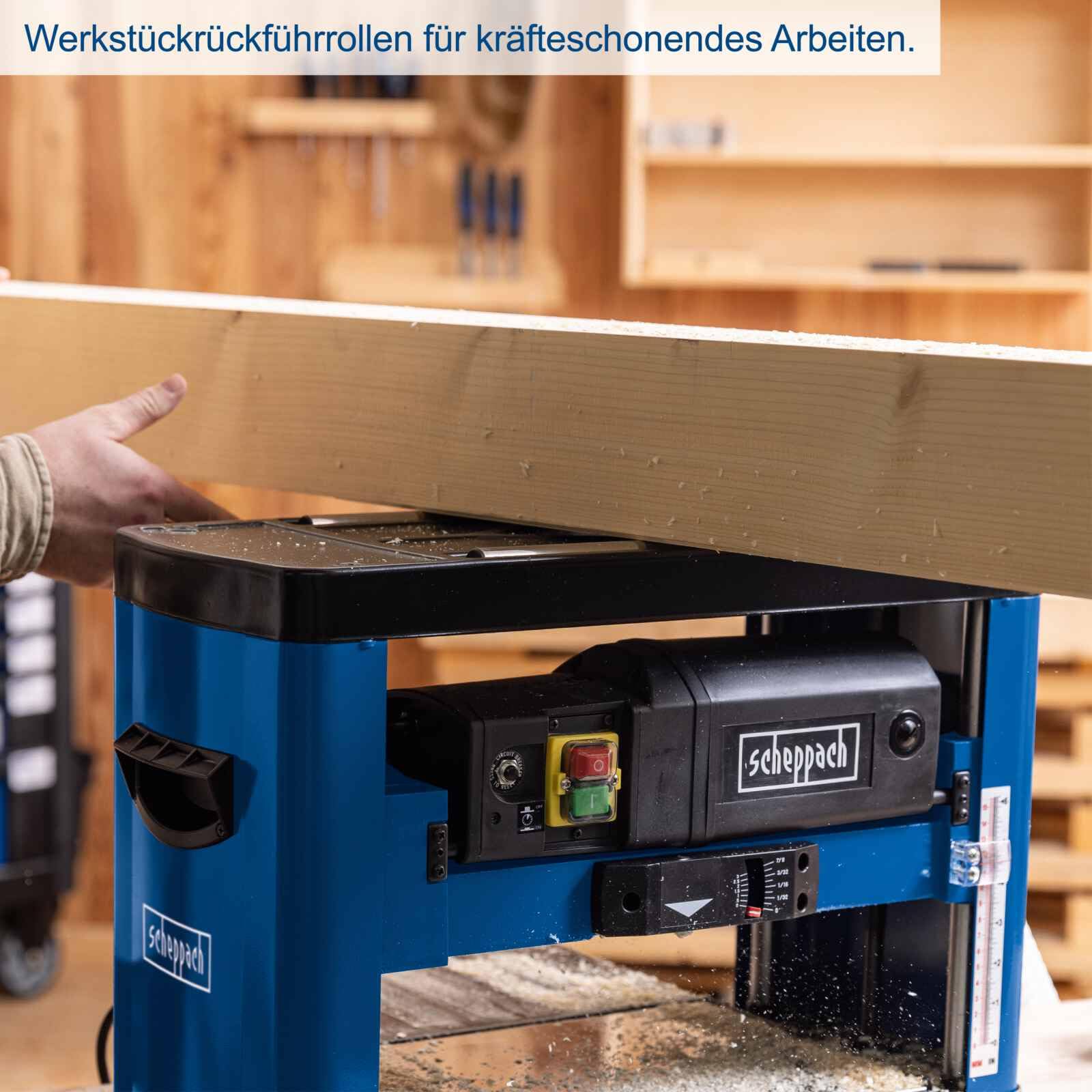 Scheppach Strugarka grubościowa PLM1800 (1500 W, 2 ostrza strugowe, prędkość obrotowa wału strugania 8500 min-1, wysokość / szerokość przelotu: 152 mm/330 mm, pobór wiórów maks.: 2,8 mm)