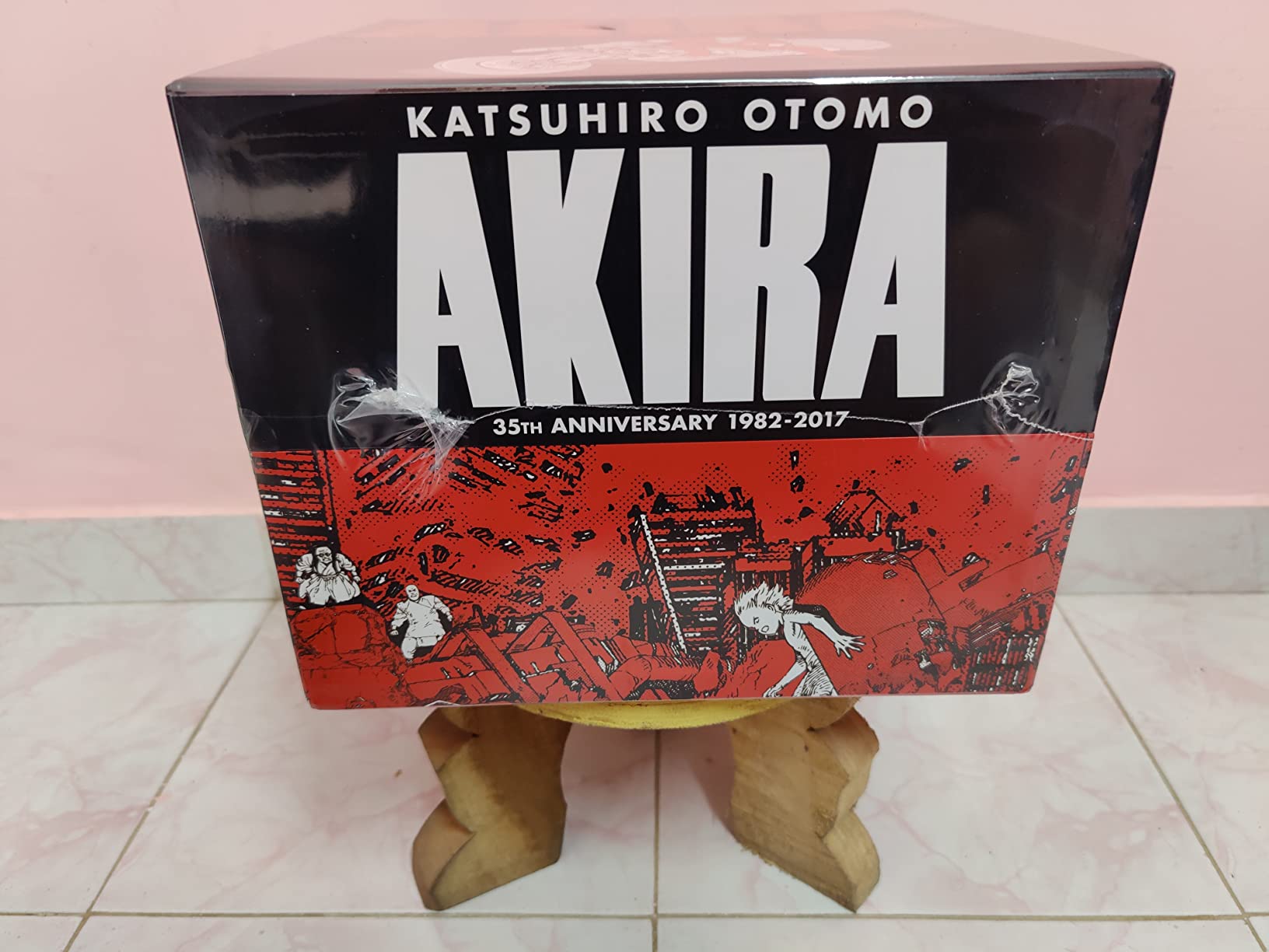 Akira 35th Anniversary Box Set : Otomo, Katsuhiro: Amazon.in: Books